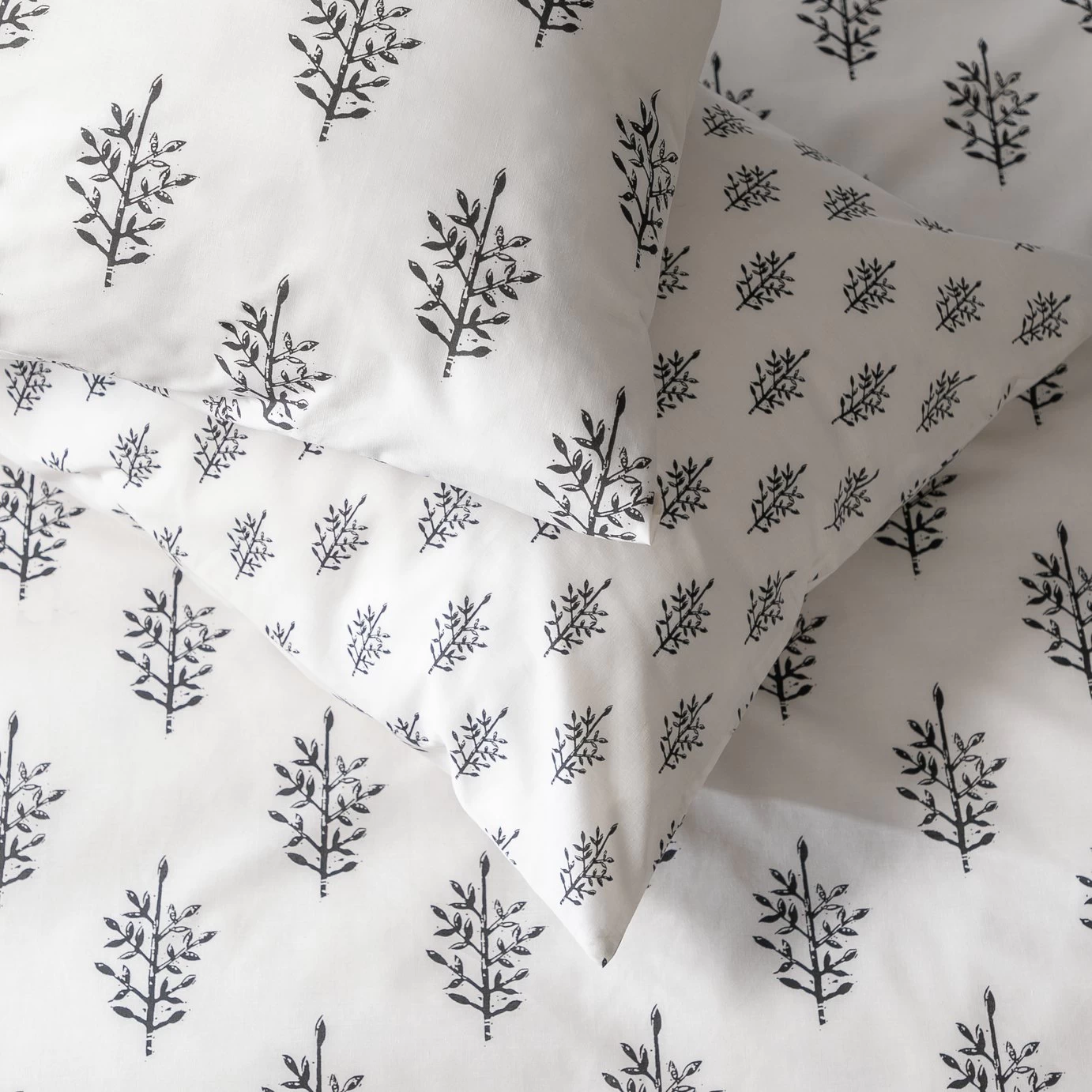 Habitat Woodblock Leaf White Bedding Set - Single - Image 4