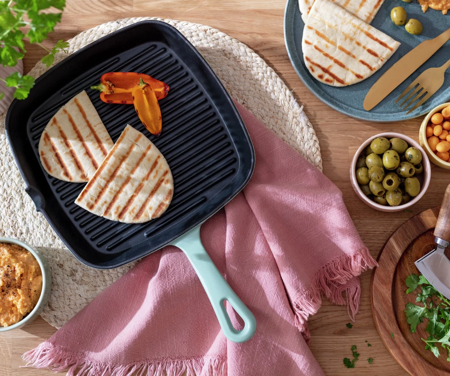 Habitat 23cm Cast Iron Griddle Pan - Sage Green - Image 2