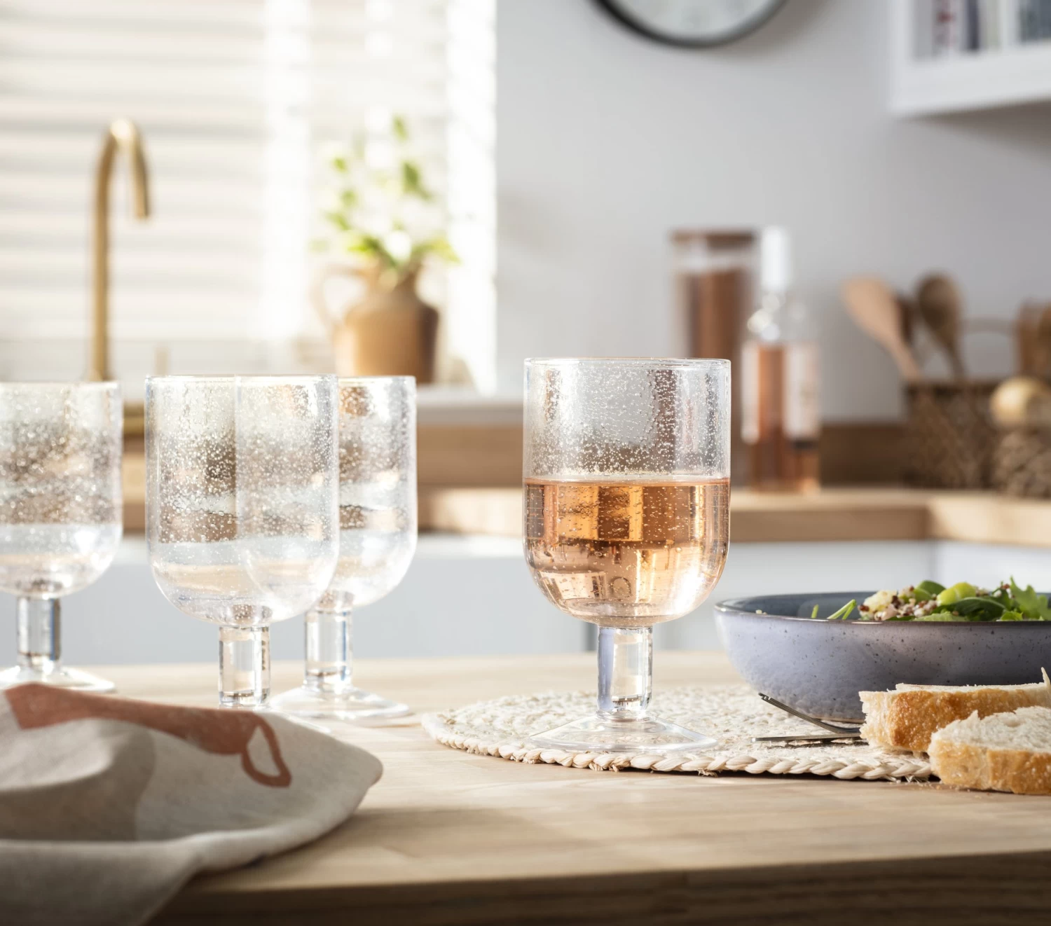 Habitat Bubble Set Of 4 Wine Glasses - Image 2