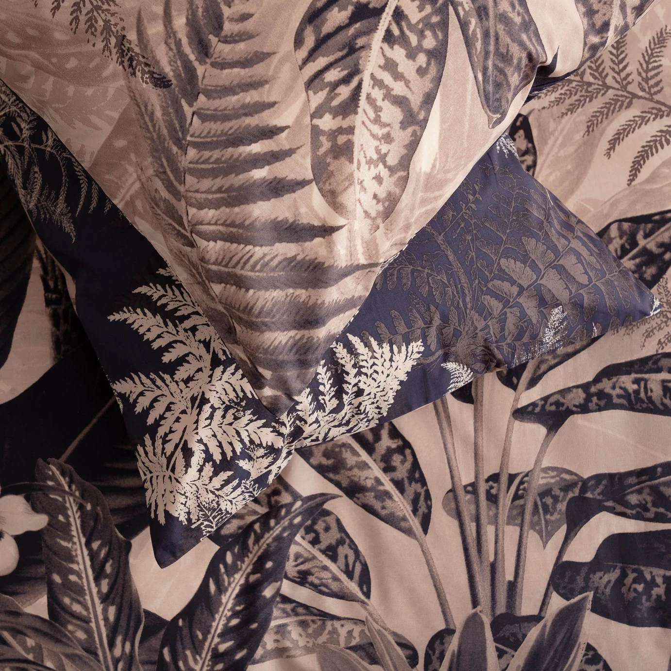 Habitat Cotton 200TC Botanical Blush Bedding Set - Double - Image 8