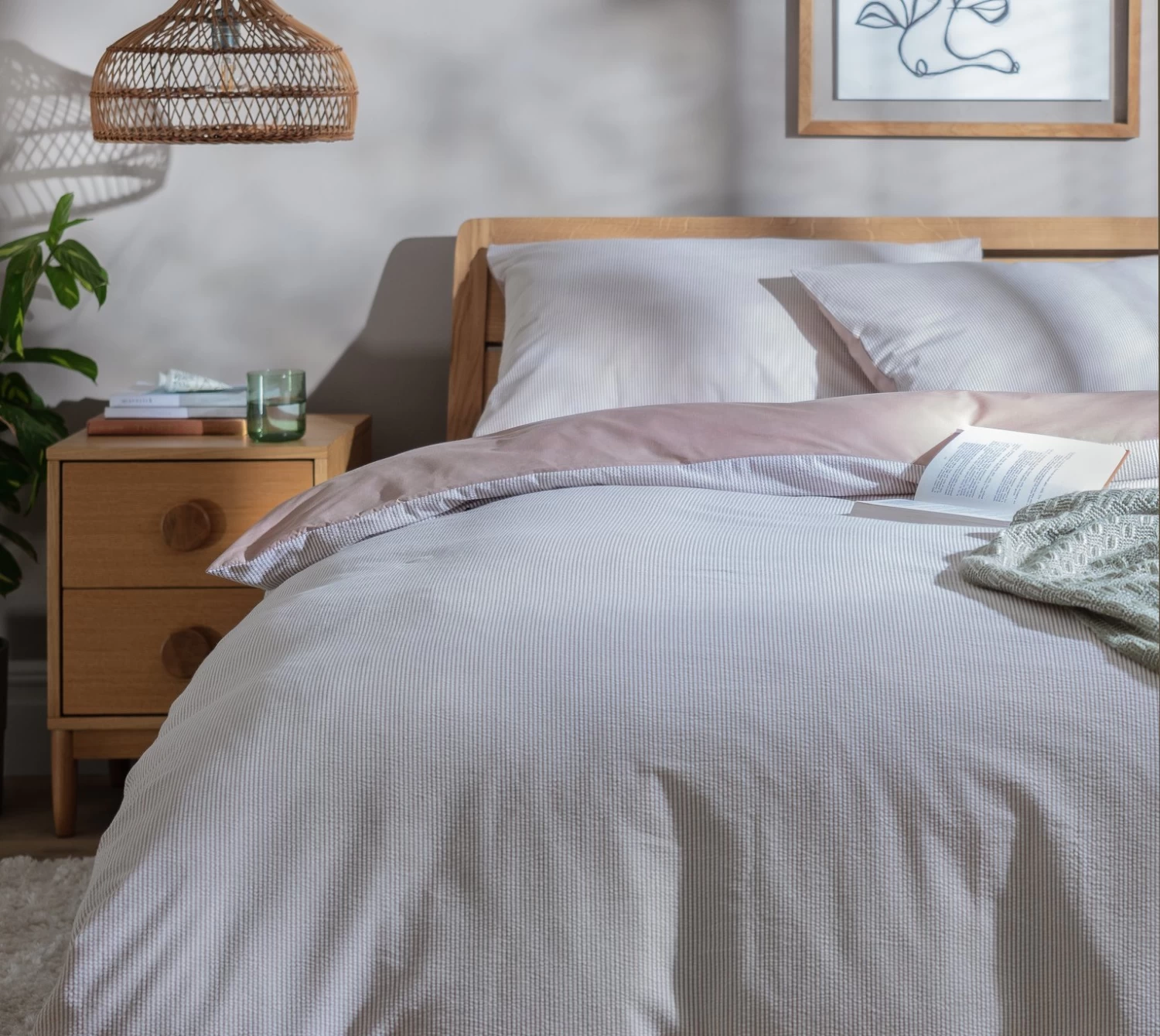 Habitat Retreat Striped Blush & White Bedding Set - Single