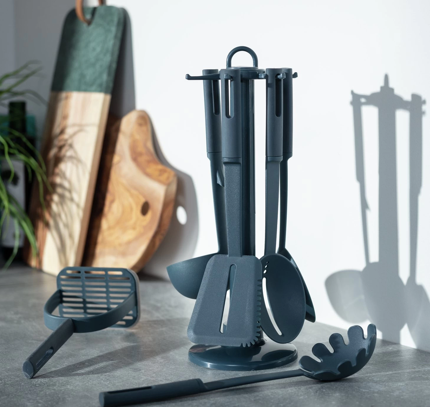 Habitat 6 Piece Utensil Set With Holder - Blue - Image 2