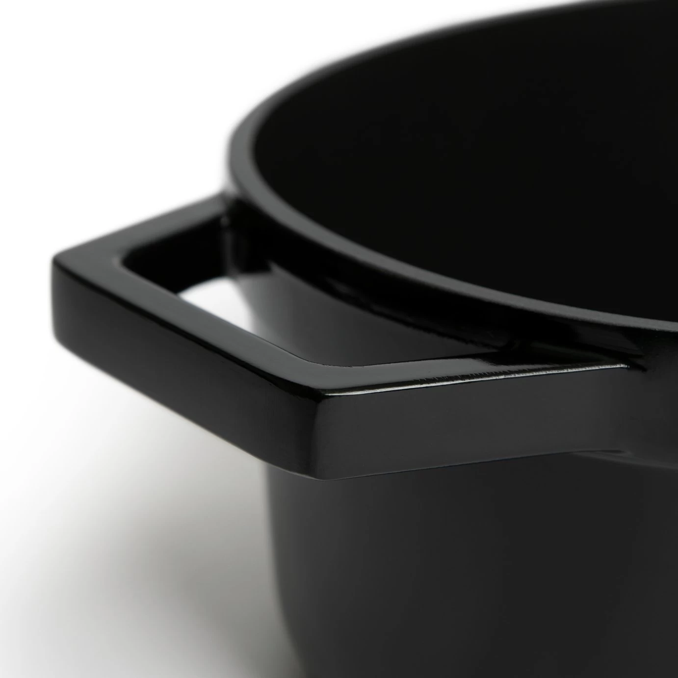 Habitat 3.6 Litre Cast Aluminium Casserole Dish - Black - Image 6