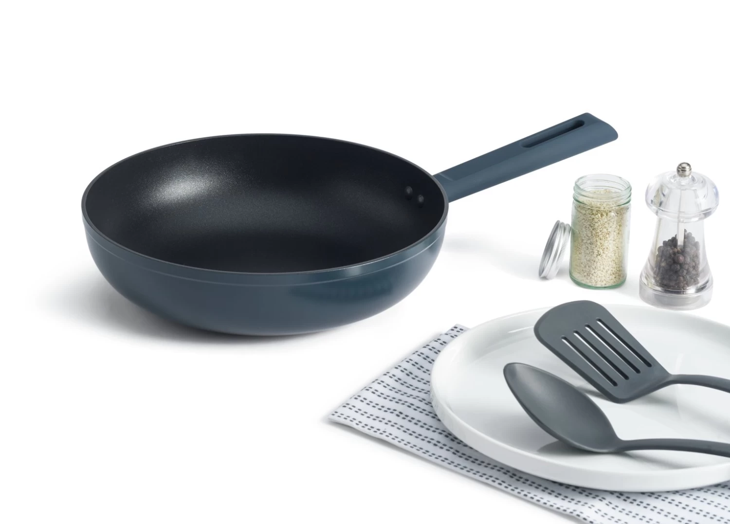 Habitat 28cm Non Stick Aluminium Wok - Image 2
