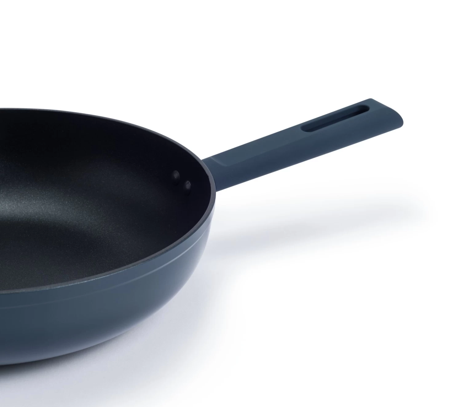 Habitat 28cm Non Stick Aluminium Wok - Image 3