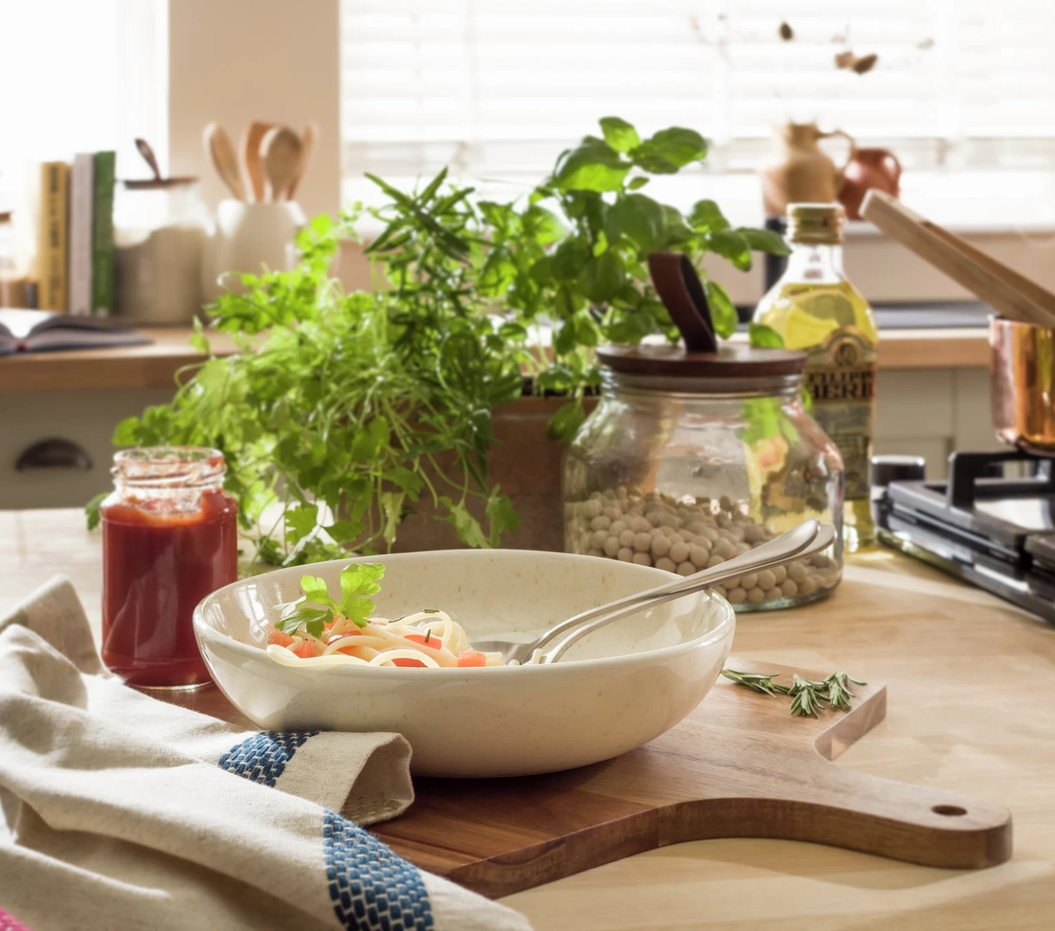 Habitat Evora 4 Piece Stoneware Pasta Bowls - Natural - Image 2