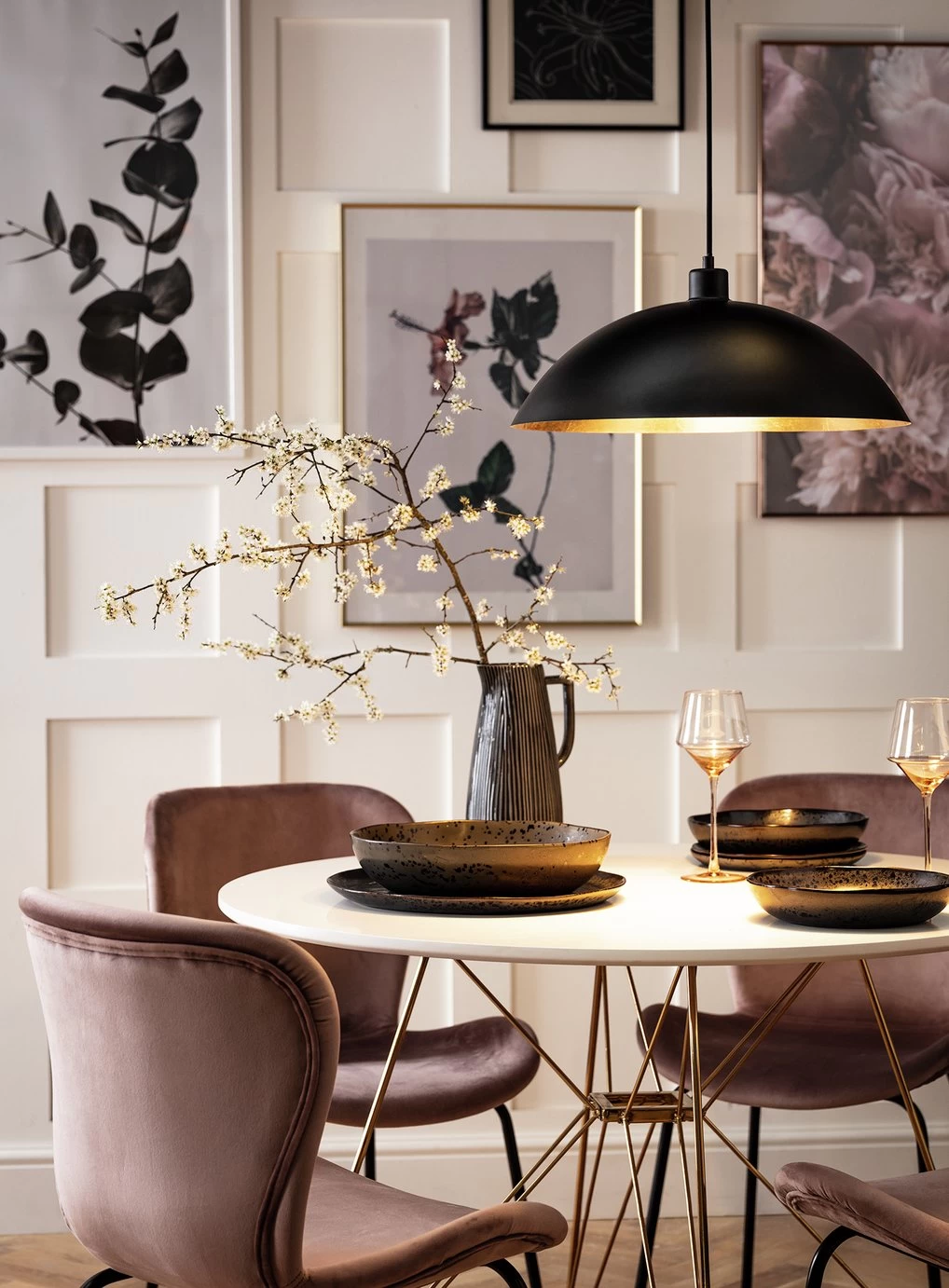 Habitat Yuno Leaf Pendant Shade - Black And Gold